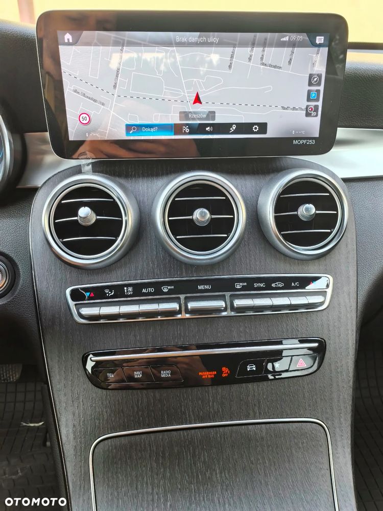Mercedes-Benz GLC 300 4Matic 9G-TRONIC - 39