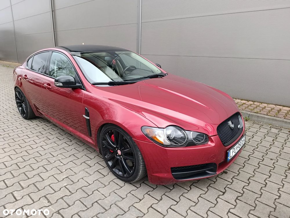 Jaguar XF 4.2 SV8 - 2