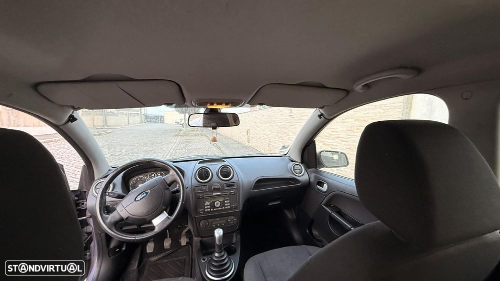 Ford Fiesta 1.25 Ghia - 2