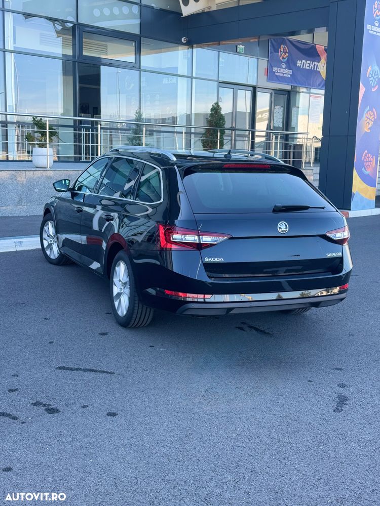 Skoda Superb 2.0 TDI DSG Premium Edition - 3