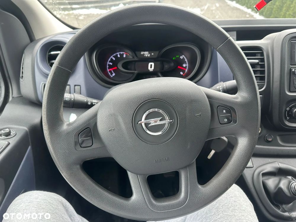 Opel VIVARO - 13