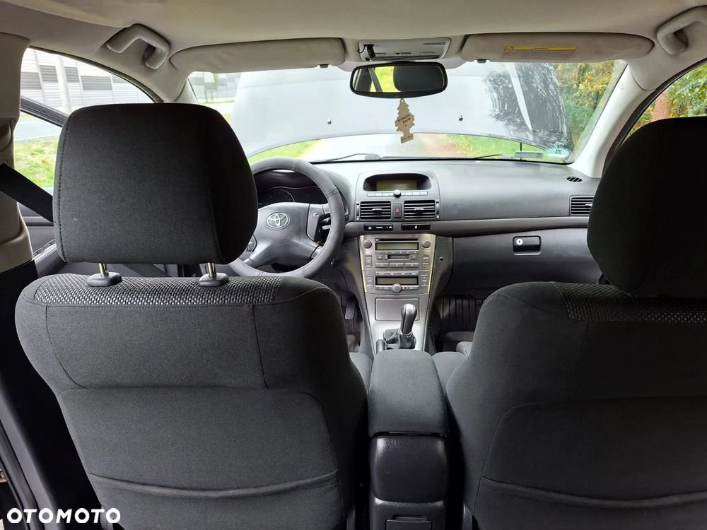 Toyota Avensis 2.0 D-4D Sol - 10