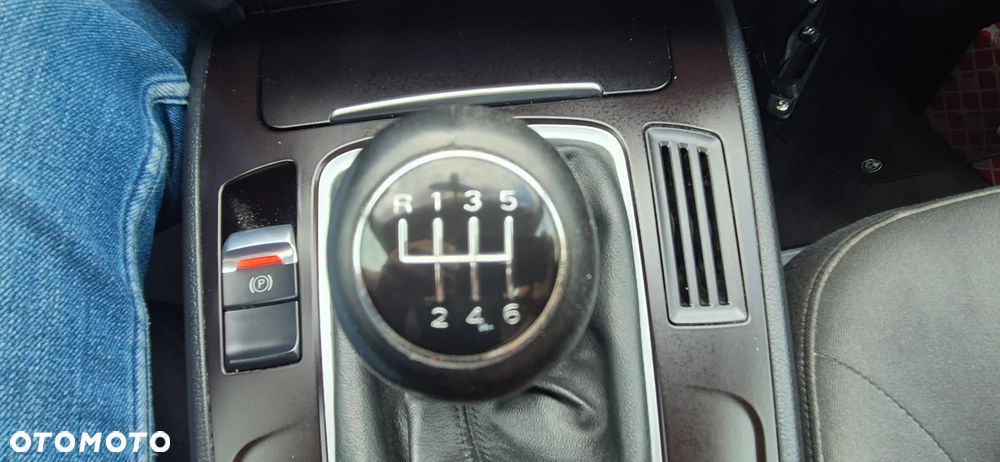 Audi A4 Avant 1.8 TFSI Ambiente - 24