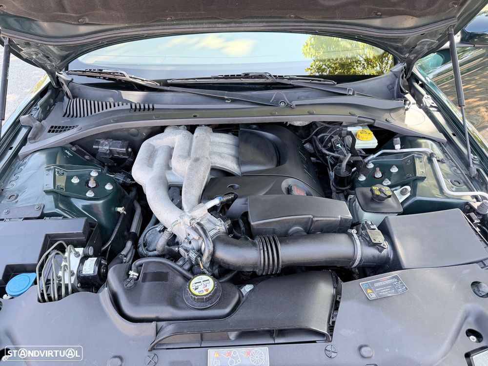 Jaguar S-Type 3.0 V6 Executive Auto. - 24