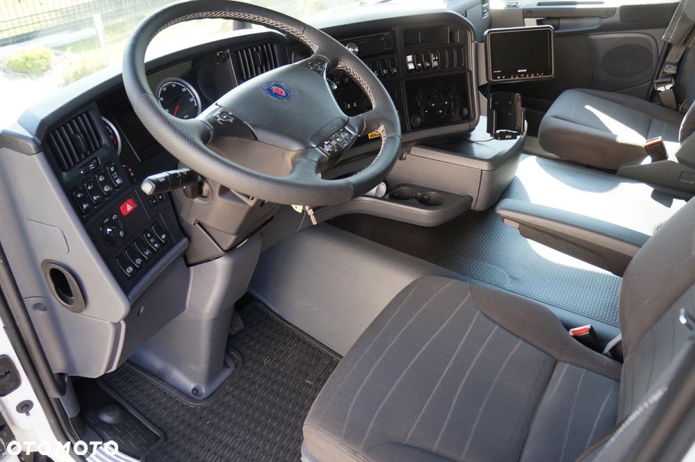 Scania G 450 6x2 CHŁODNIA KONTENER 8.45 m 21 PALET OŚ SKRĘTNA WINDA - 17