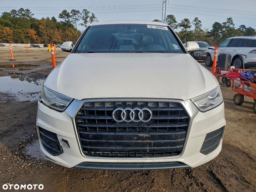 Mercedes-Benz GLA 250 7G-DCT Urban - 5