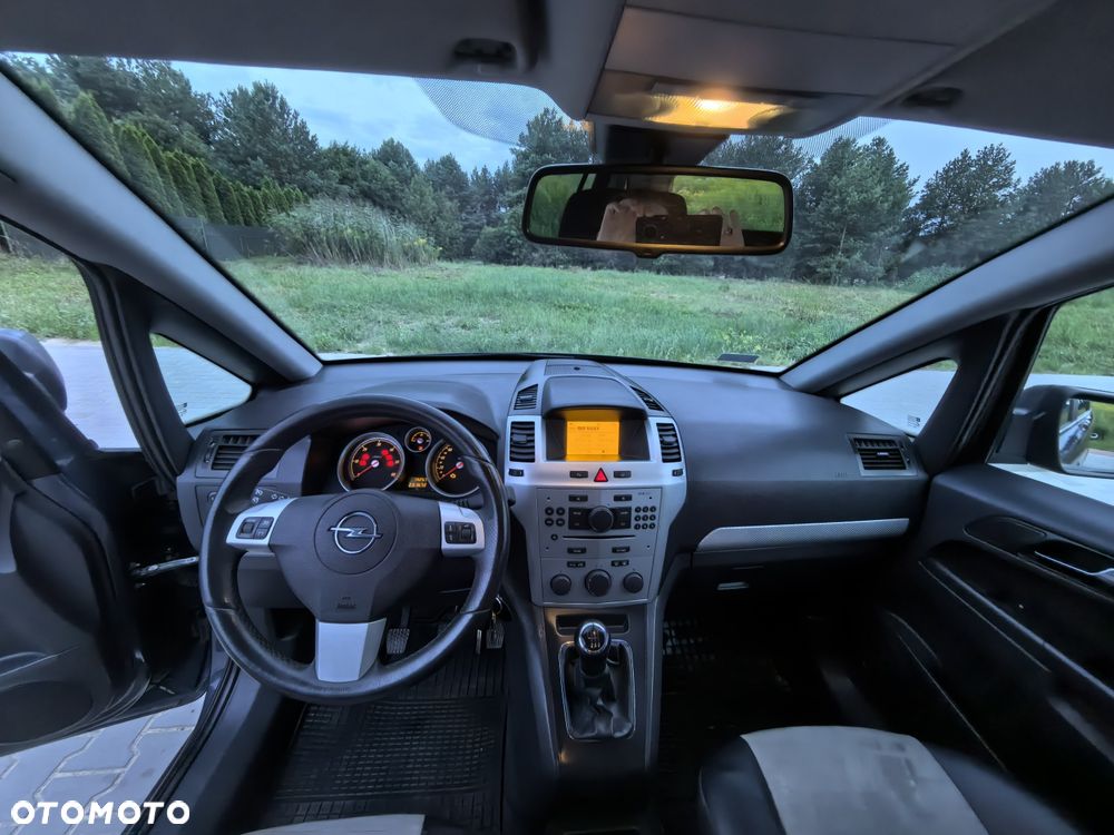 Opel Zafira - 4