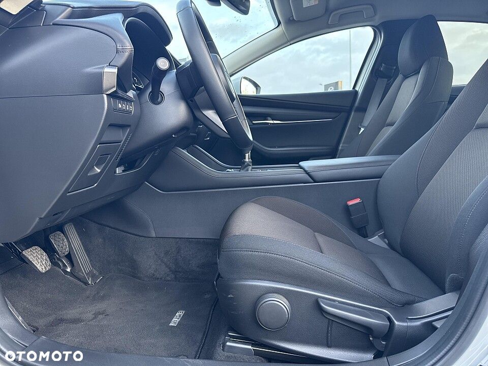 Mazda 3 - 6