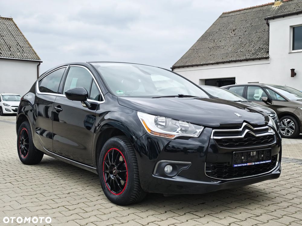 Citroën DS4 e-HDi 110 SoChic - 31
