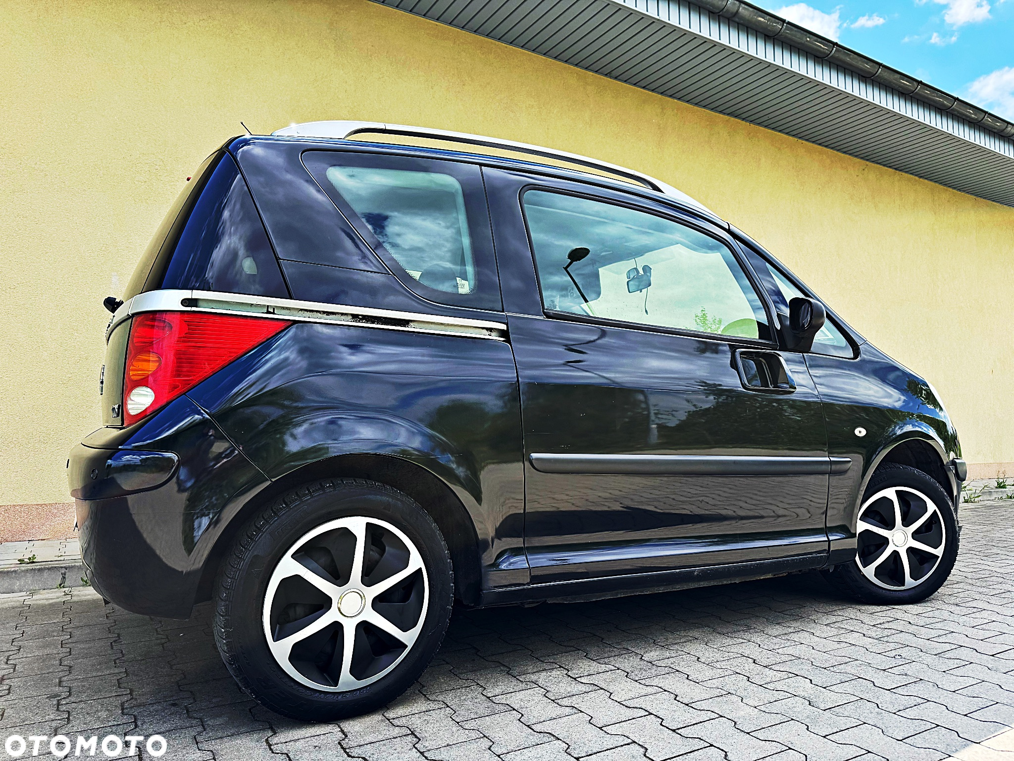 Peugeot 1007 1.4 Trendy - 15
