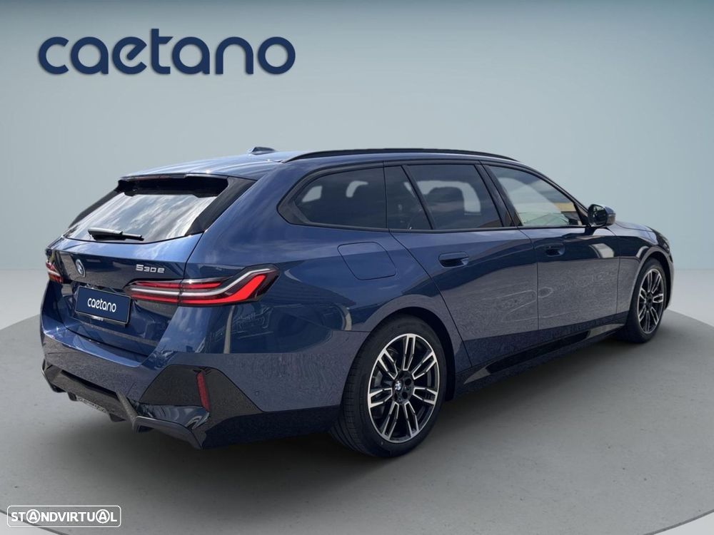 BMW 530 e Pack Desportivo M - 7