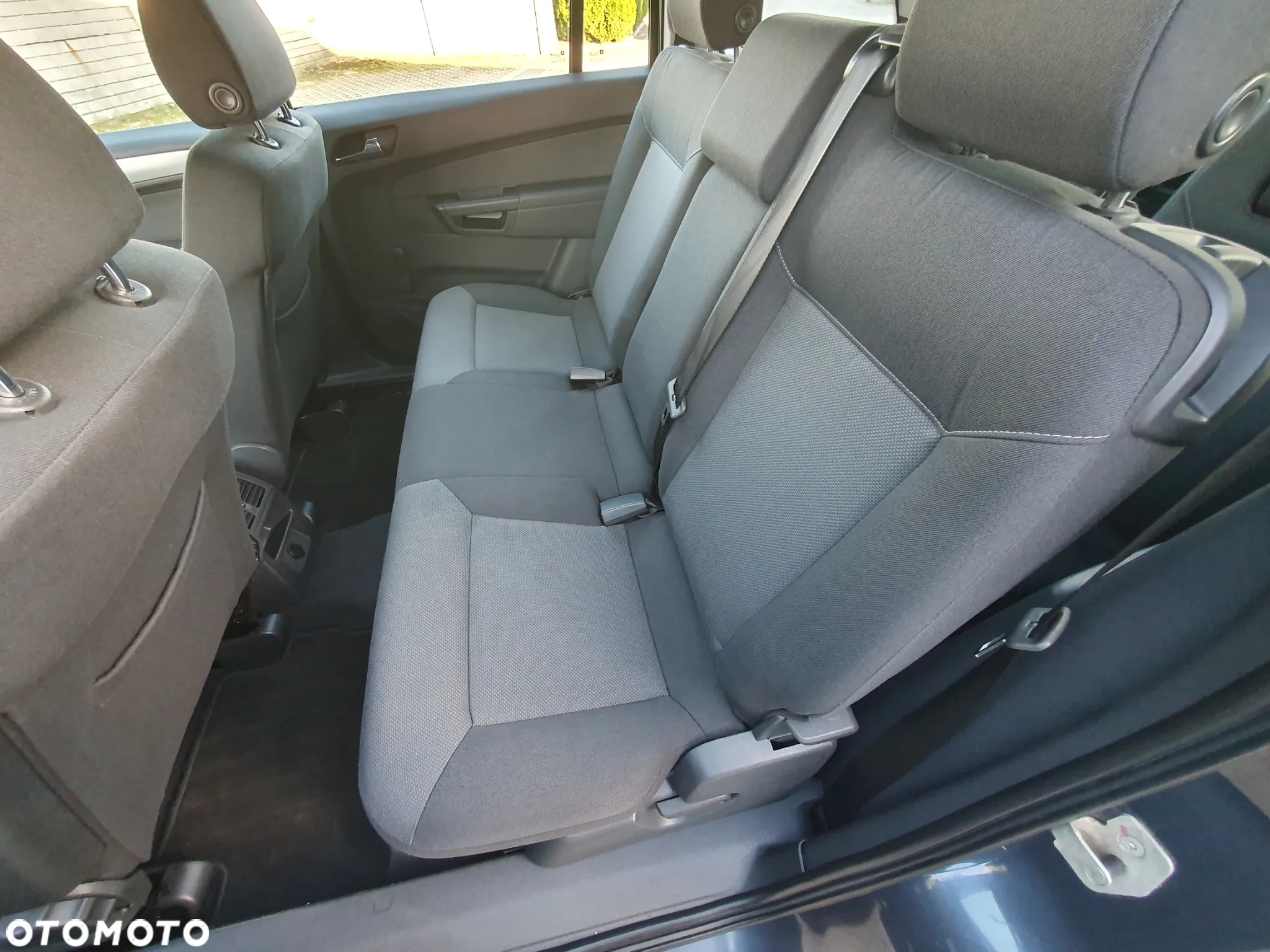 Opel Zafira - 13