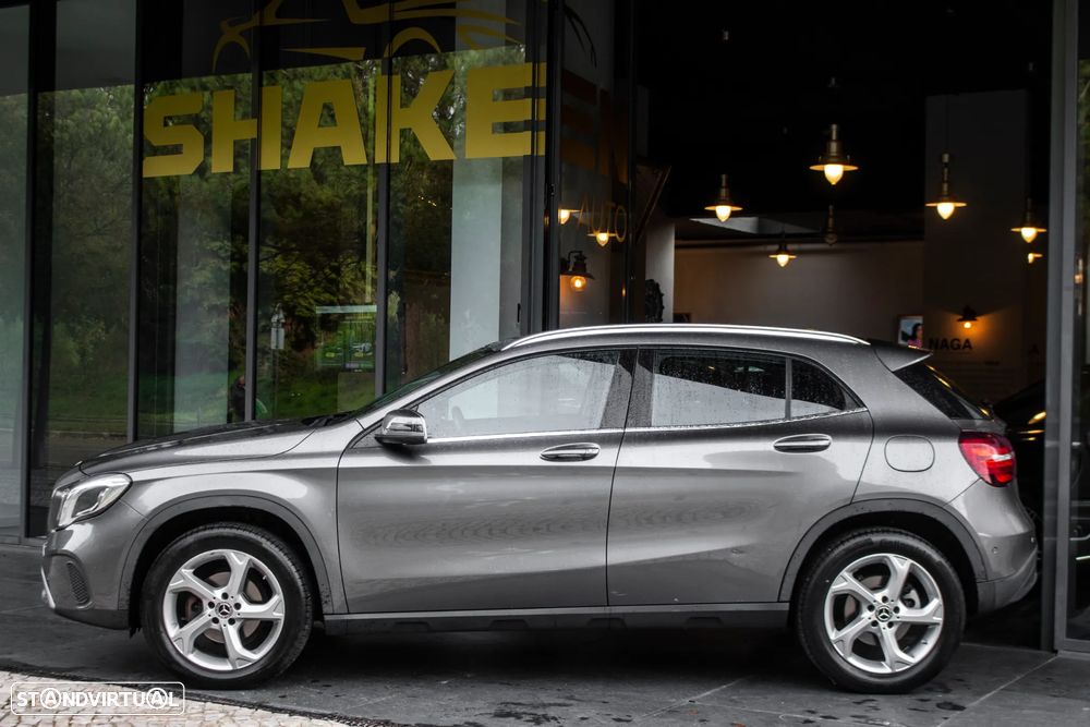 Mercedes-Benz GLA 180 d Urban - 2