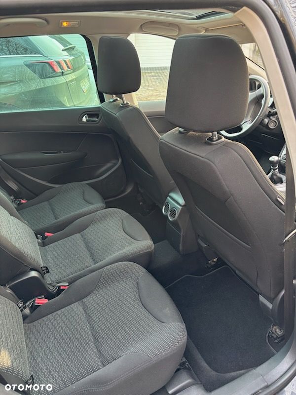 Peugeot 308 1.6 HDi Premium - 11