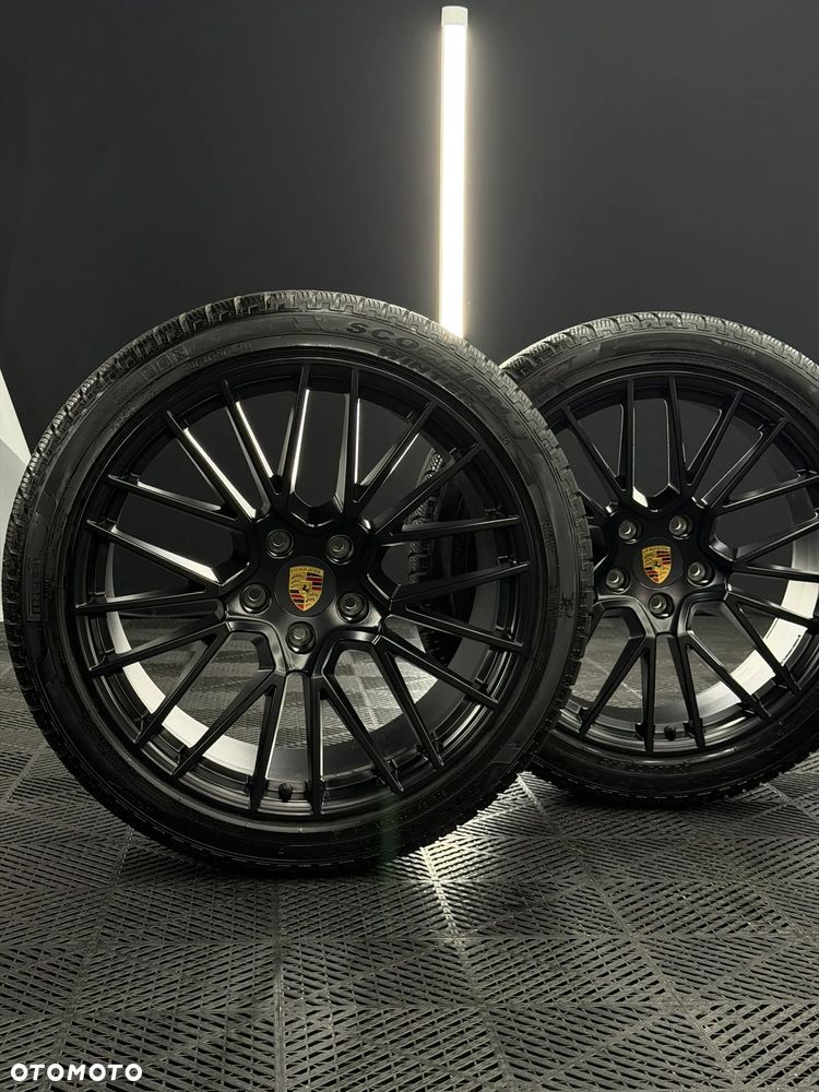 Oryginalne felgi Porsche 21″ + opony Pirelli Scorpion Winter | 275/40 & 305/35 R21 | Zestaw - 4