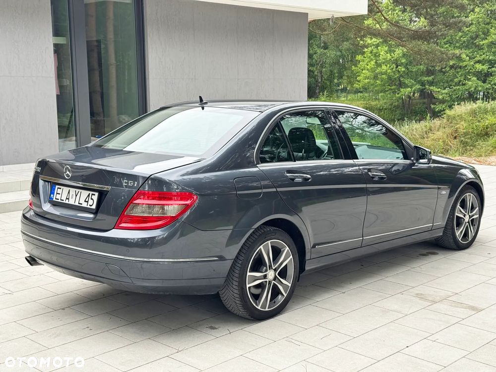 Mercedes-Benz Klasa C 250 CGI Automatik BlueEFFICIENCY Avantgarde - 10