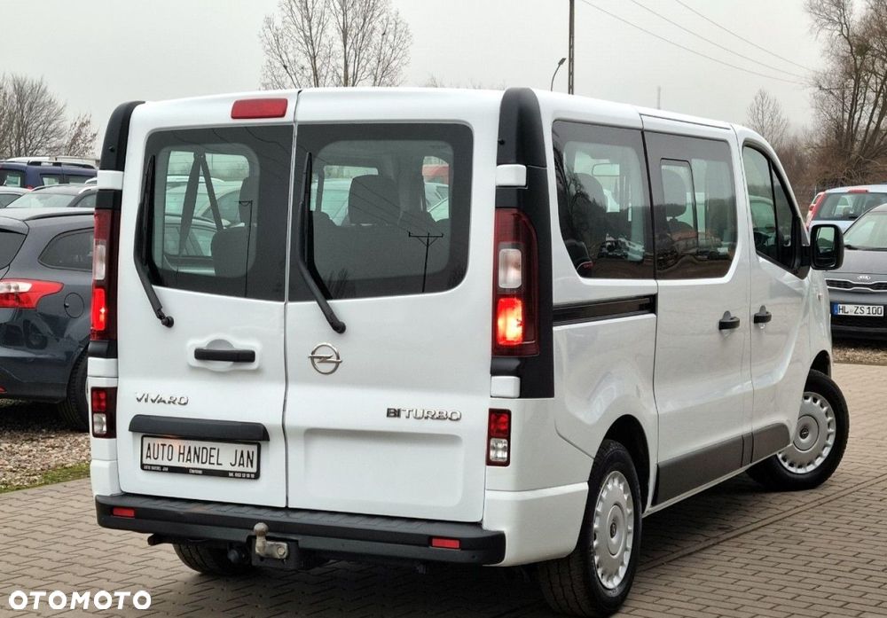 Opel Vivaro - 2