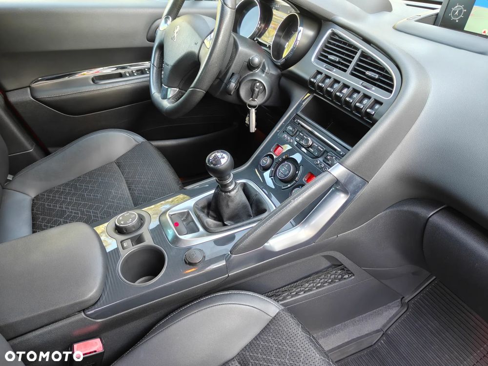 Peugeot 3008 2.0 HDi Allure - 11