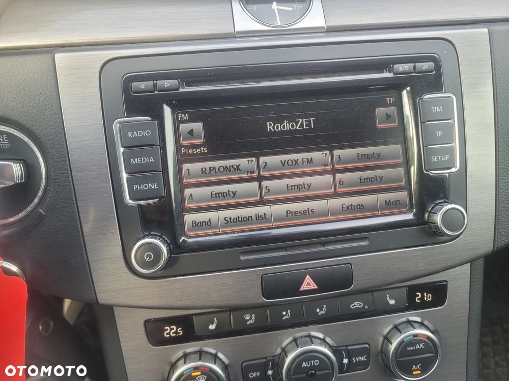 Volkswagen Passat - 15