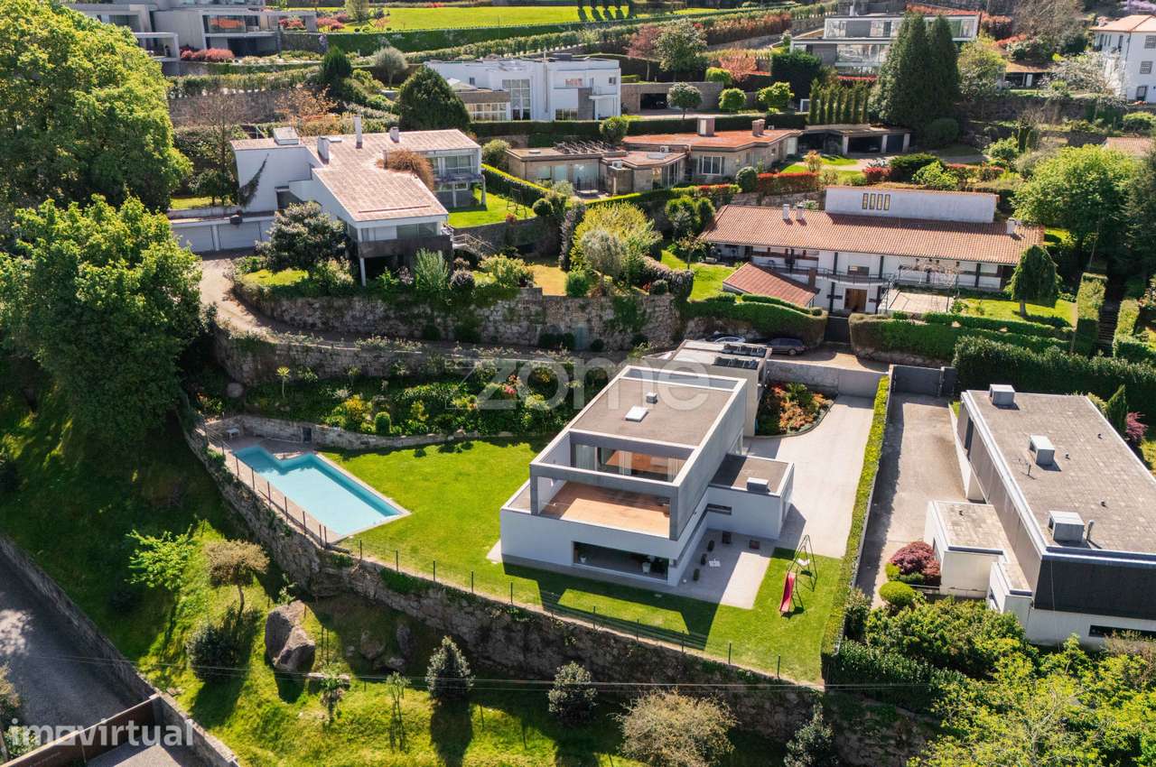 Moradia T4 de luxo em condomínio fechado, Quinta de Vilar, Guimarães - Grande imagem: 3/48