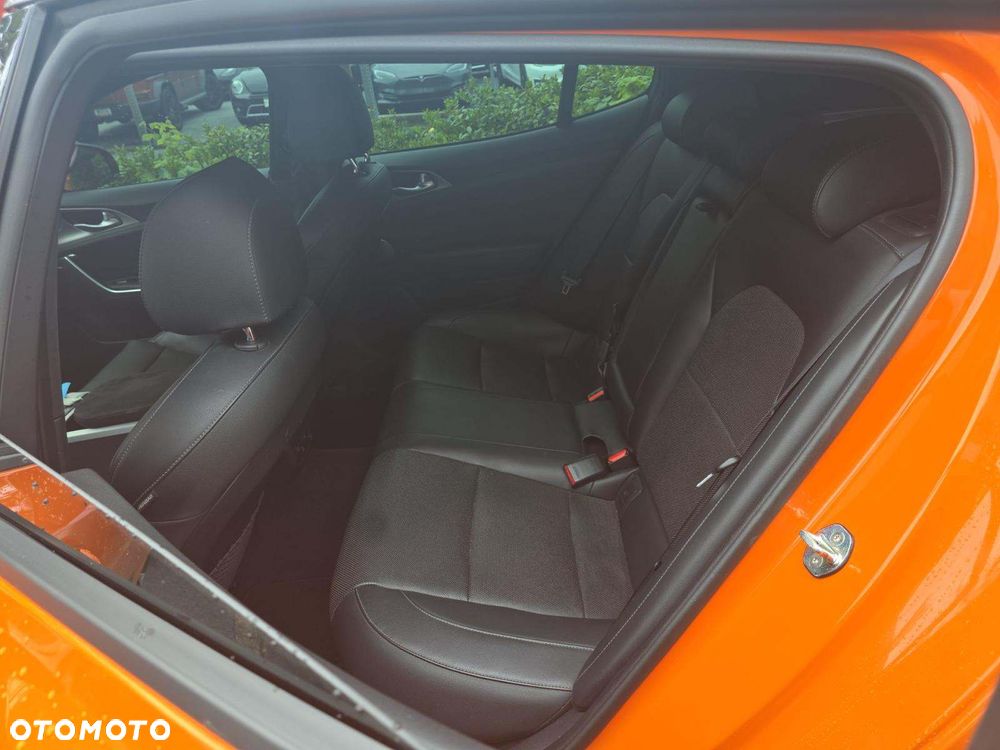 Kia Stinger 3.3 T-GDI V6 GT AWD - 9