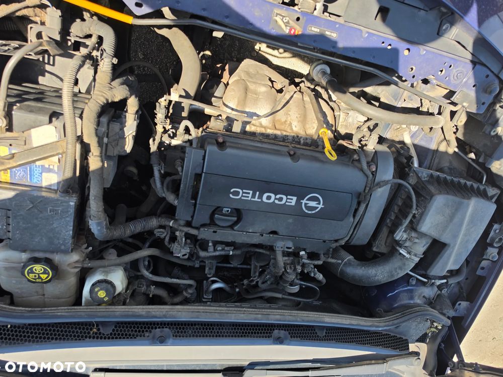Opel Astra 1.6 Style - 10