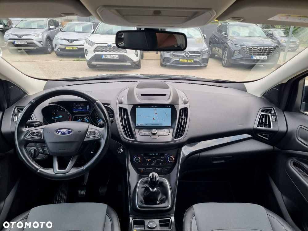 Ford Kuga 1.5 EcoBoost 2x4 Titanium - 14