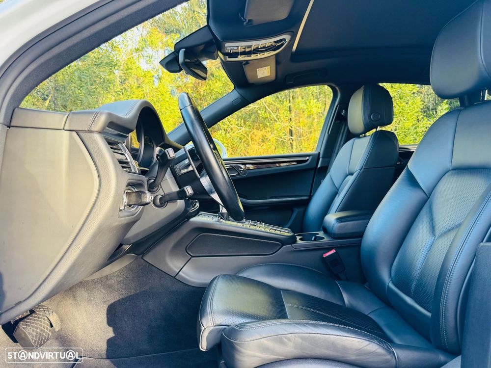Porsche Macan S - 28