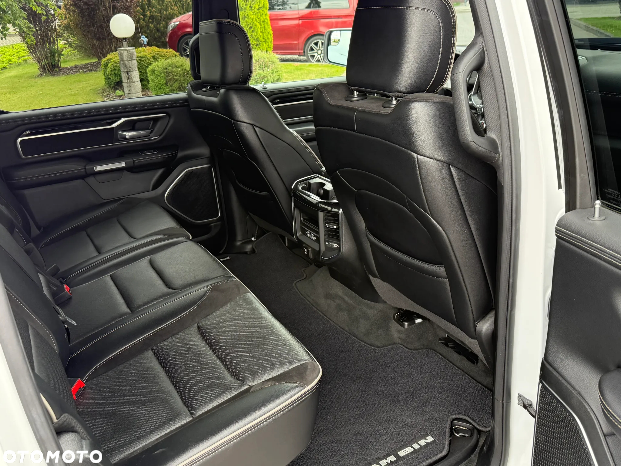 RAM 1500 Crew Cab Shortbed Laramie - 26