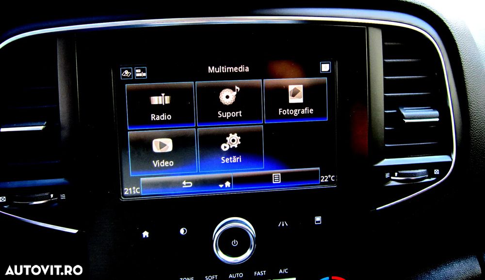 Renault Megane TCe 115 GPF LIFE - 23