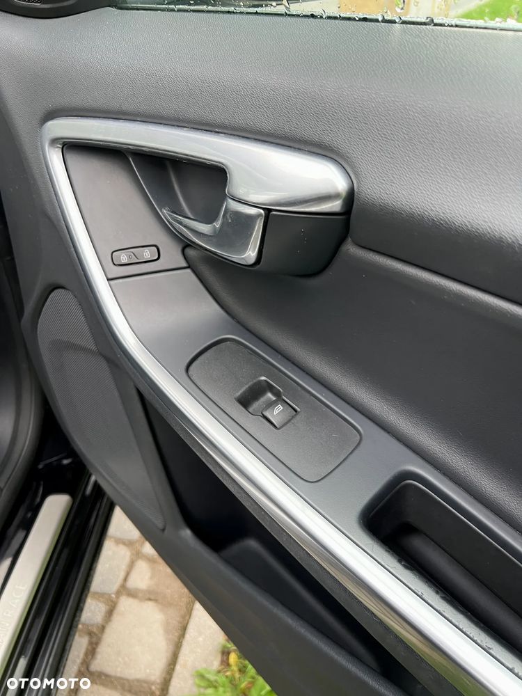 Volvo V60 D4 Kinetic - 15