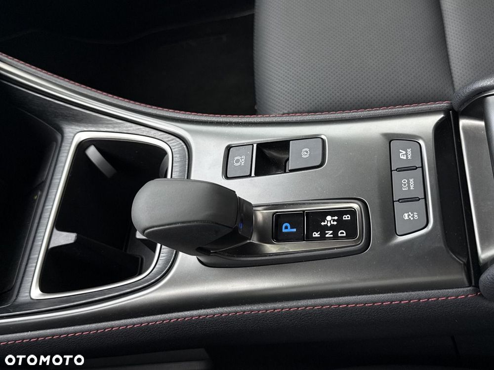 Lexus LBX 1.5 Hybrid Emotion - 17