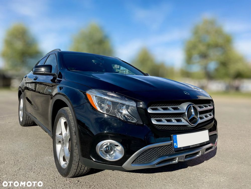Mercedes-Benz GLA 250 4Matic 7G-DCT Urban - 9