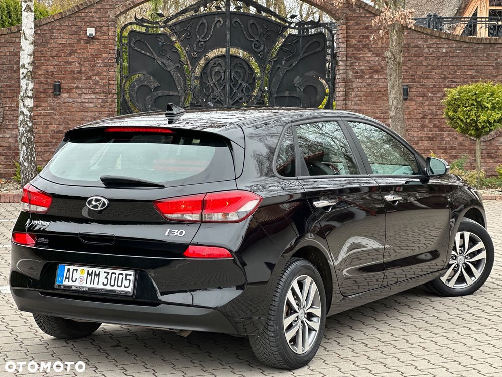 Hyundai i30 1.4 Passion Plus - 18