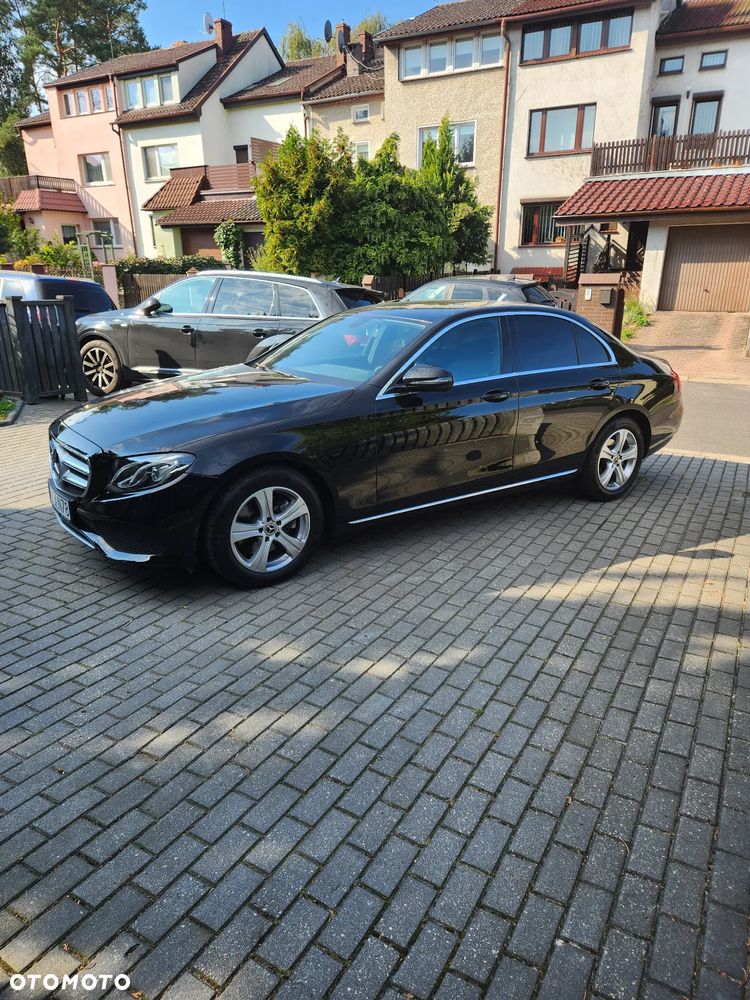 Mercedes-Benz Klasa E 220 d 4-Matic 9G-TRONIC - 9