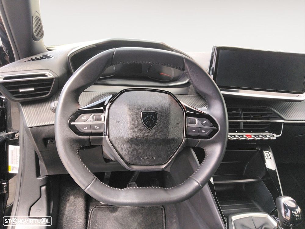 Peugeot 2008 1.2 PureTech Style - 12