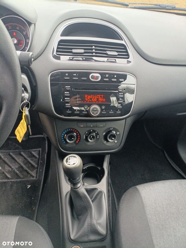 Fiat Punto 1.4 Easy Pakiet Easy Plus S&S - 15