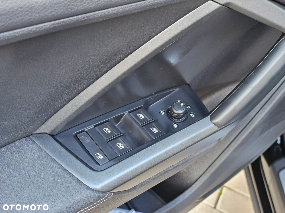 Audi Q3 Sportback 35 TDI quattro S tronic S line - 35