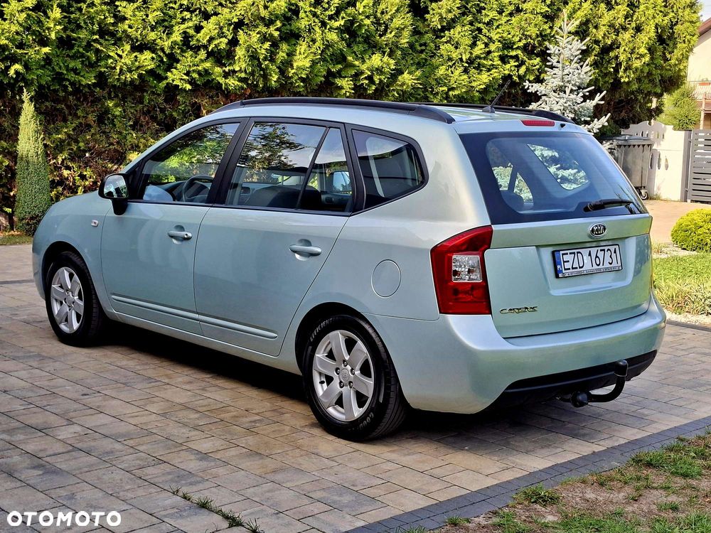 Kia Carens 2.0 EX - 22