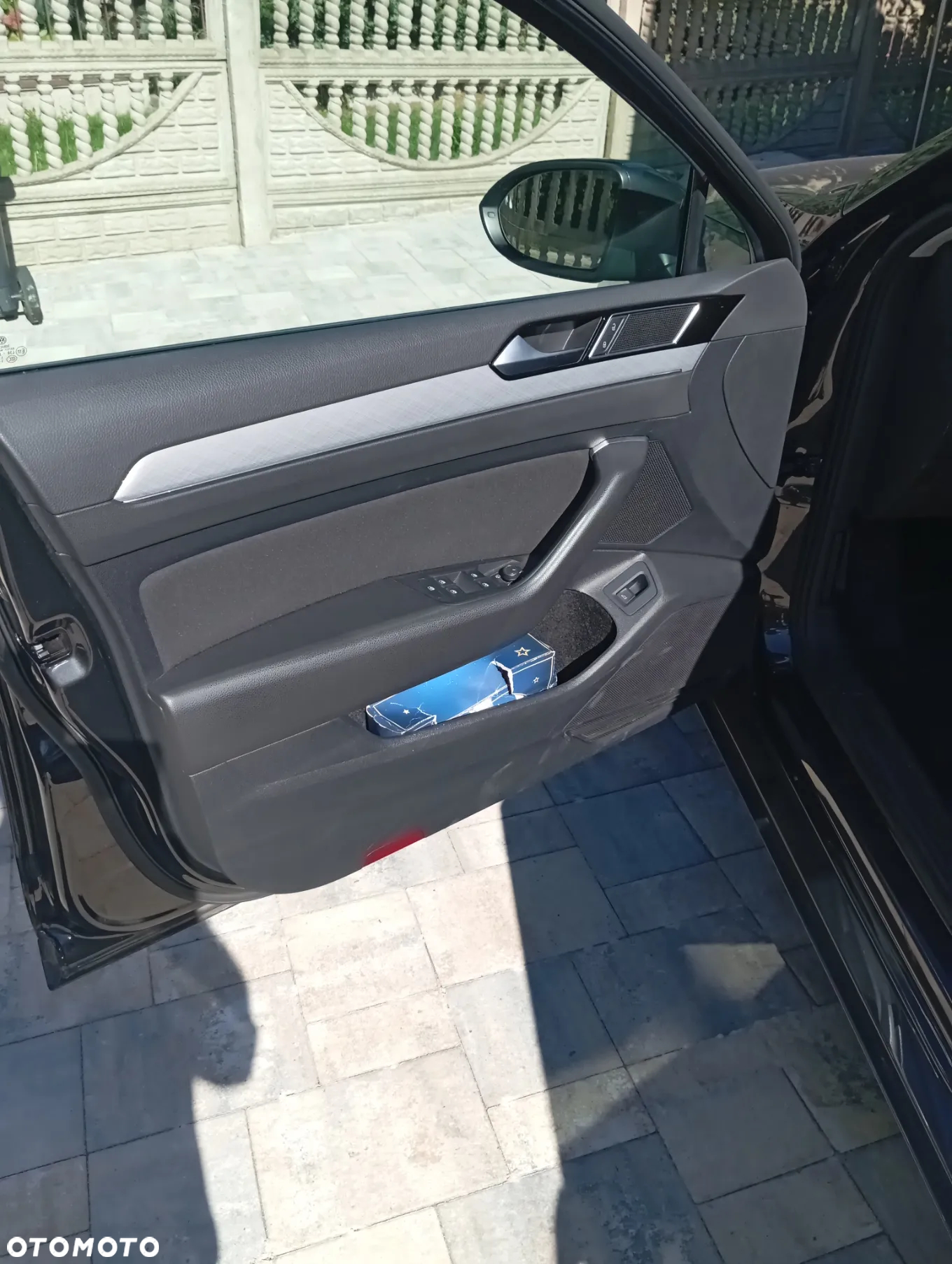 Volkswagen Passat - 4