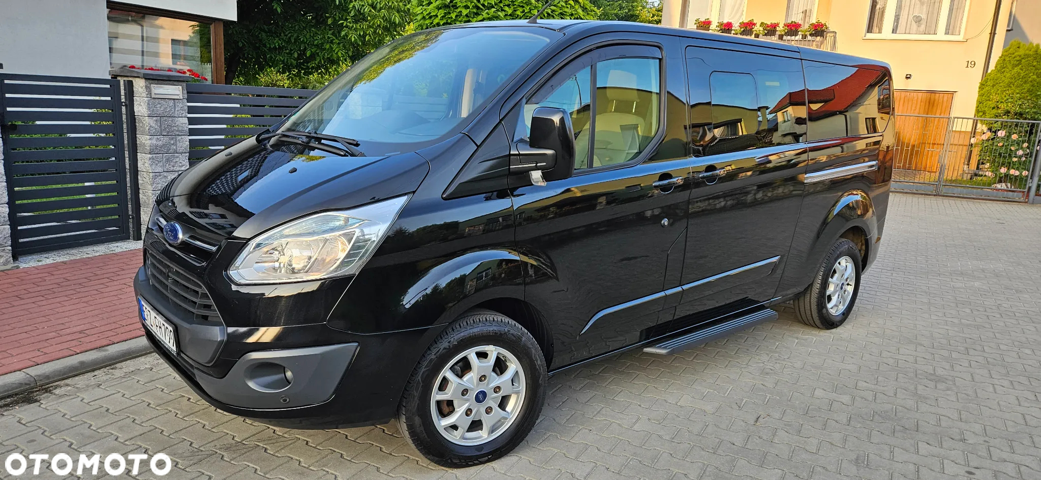 Ford Tourneo Custom 300 L2H1 VA Limited - 5