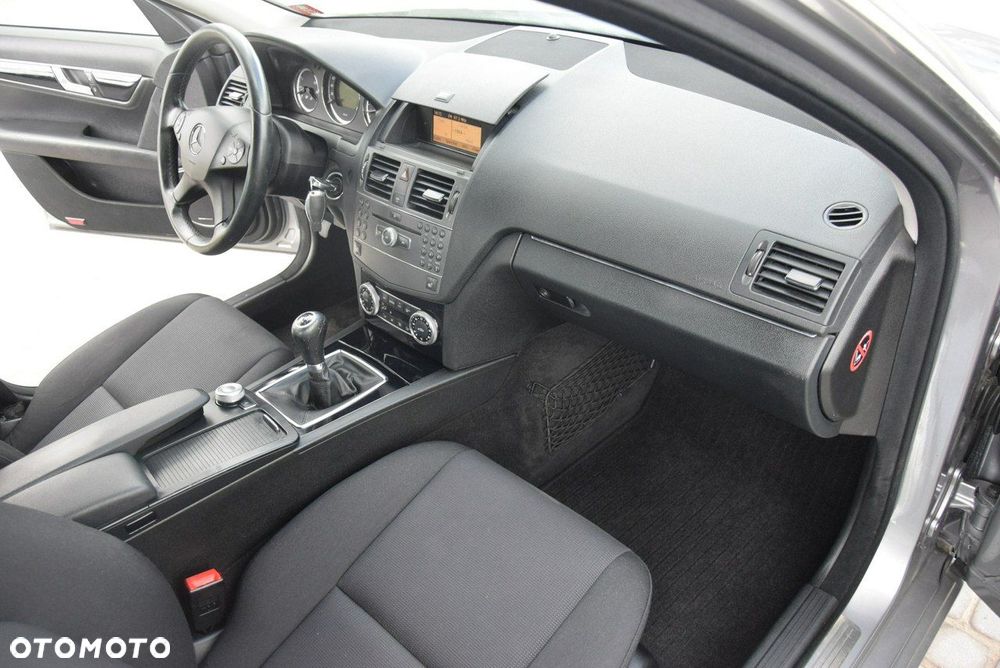 Mercedes-Benz Klasa C - 40