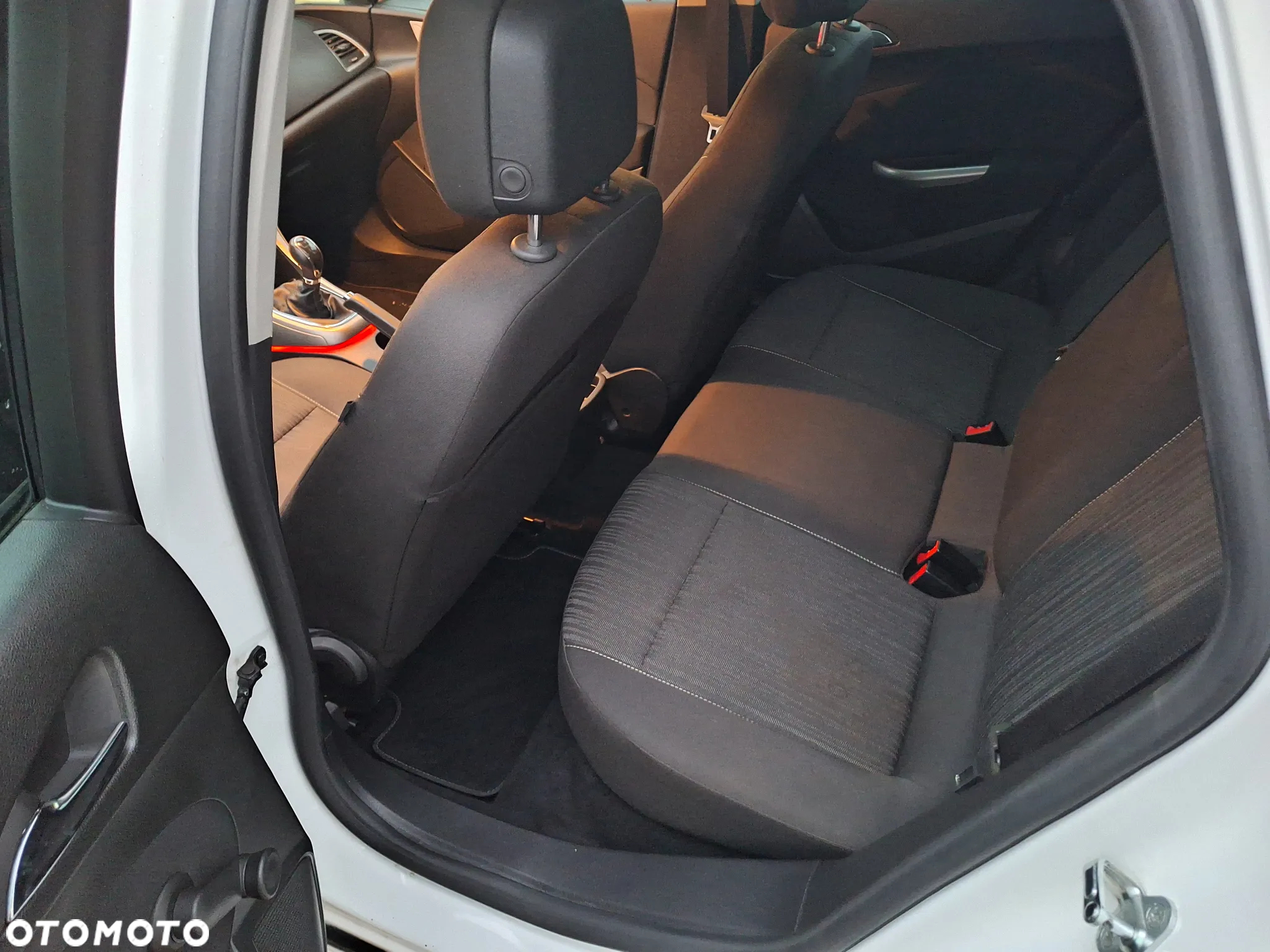 Opel Astra III 1.6 - 6