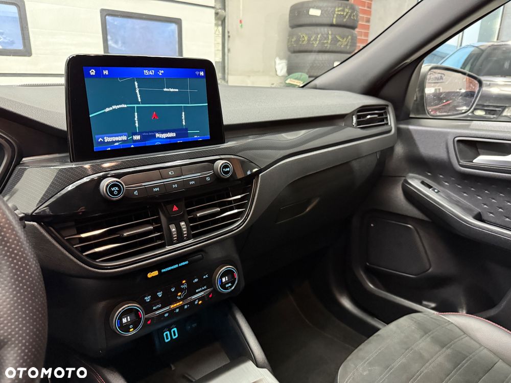 Ford Kuga 2.5 Duratec PHEV ST-LINE - 32