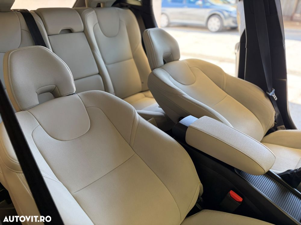 Volvo V40 D2 94g Summum - 16