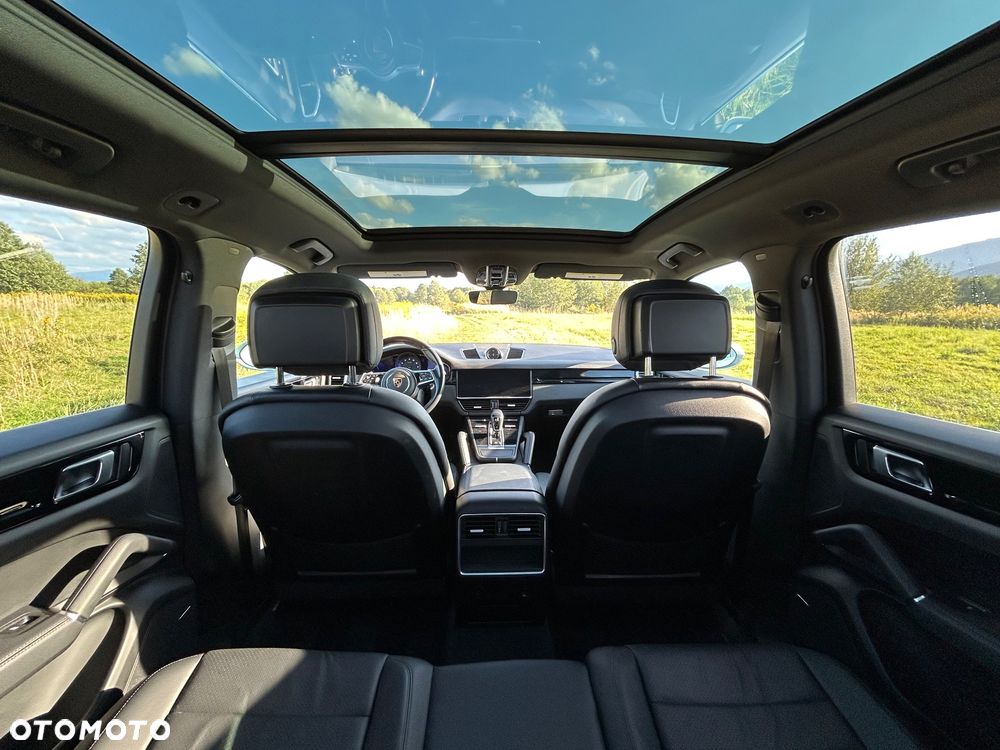 Porsche Cayenne Platinum Edition - 15