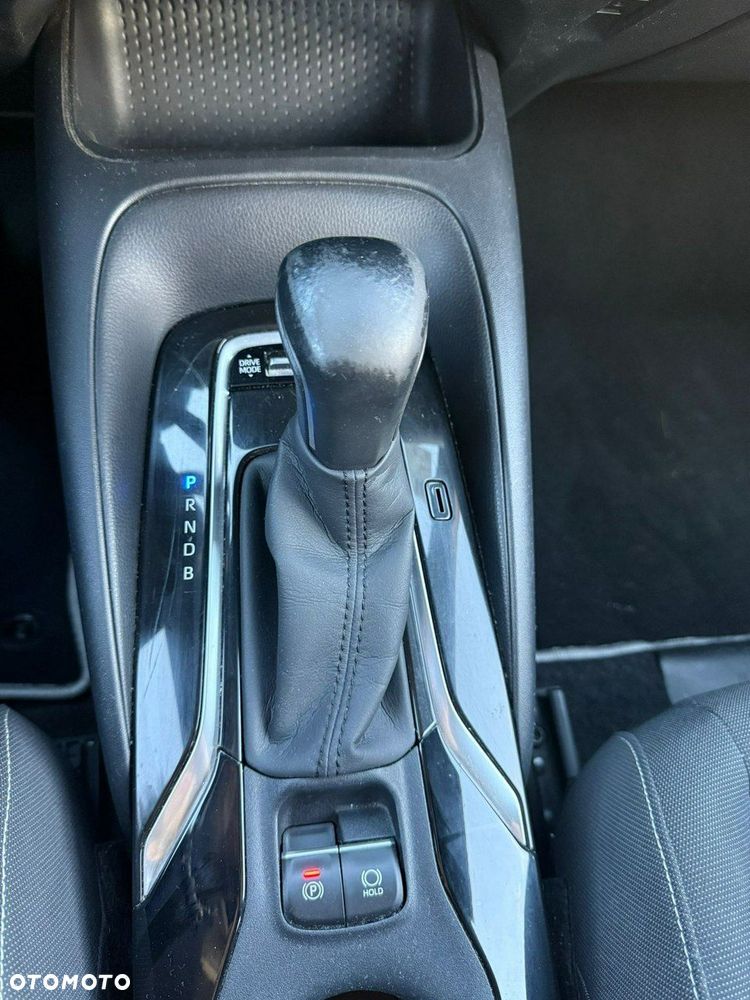 Toyota Corolla 1.8 Hybrid Comfort - 19