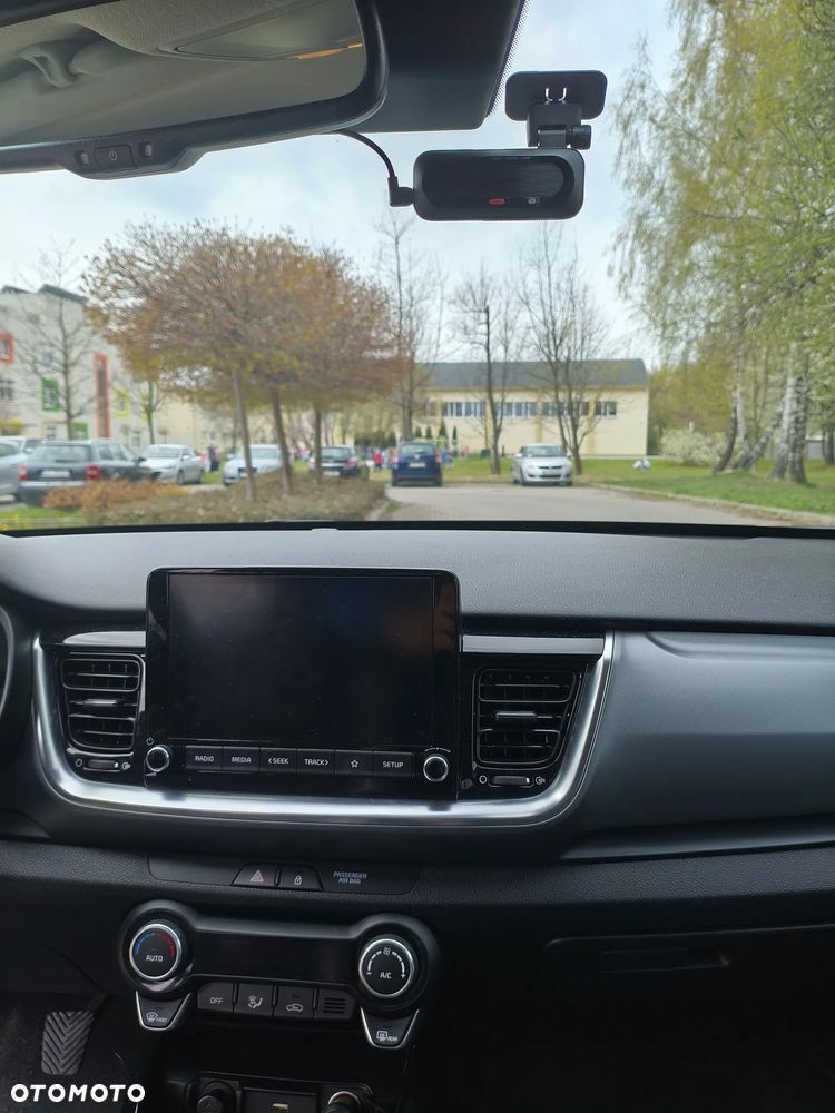 Kia Stonic 1.2 L - 6