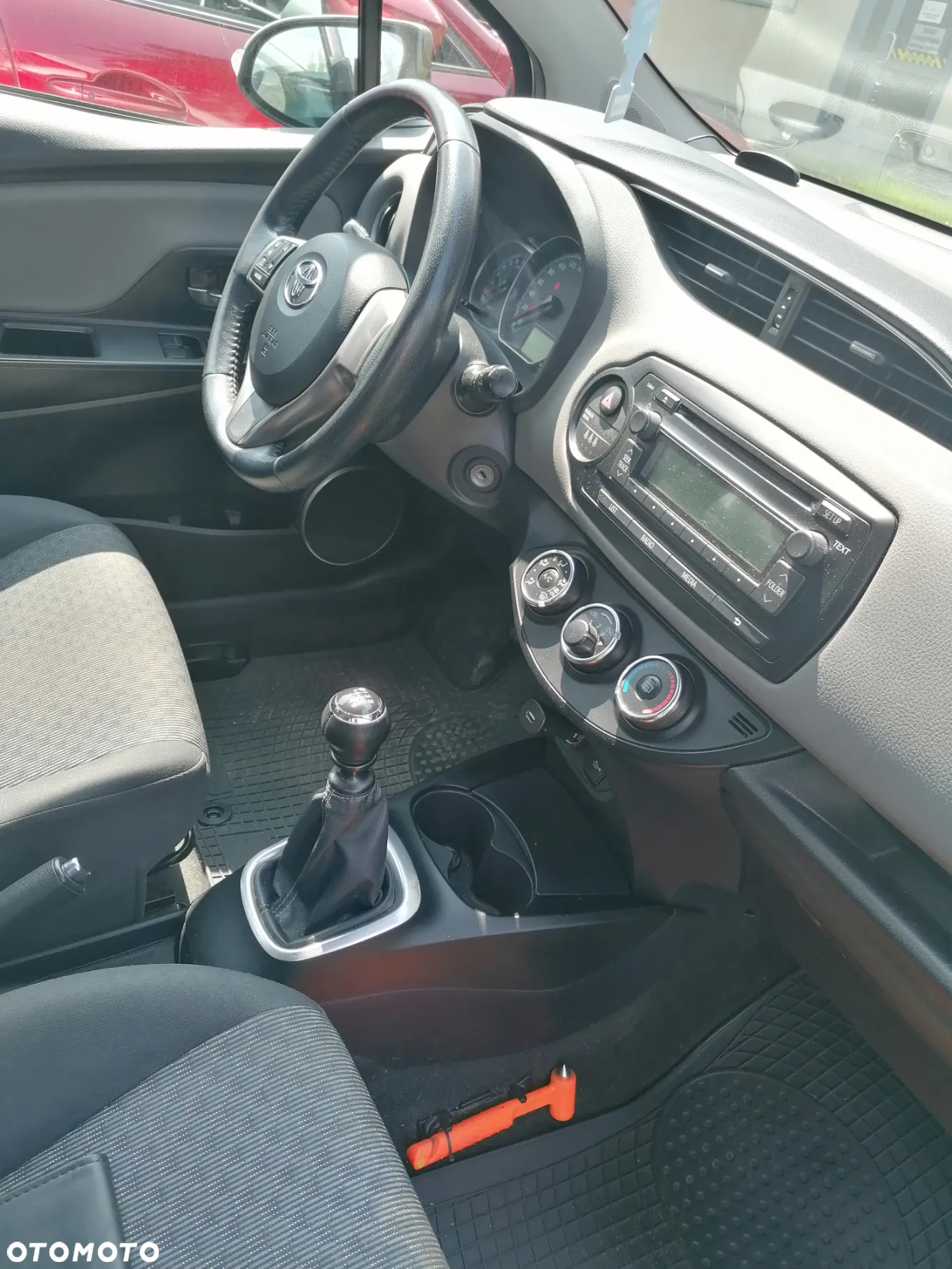 Toyota Yaris 1.33 Sol - 4