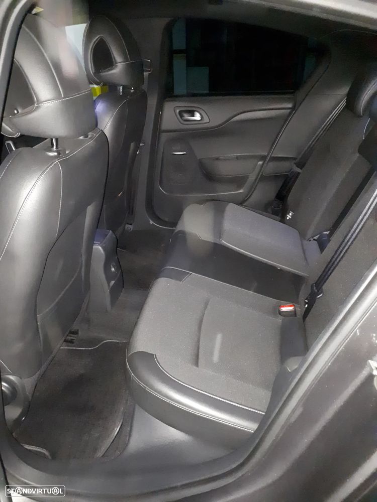 Citroën DS4 1.6 BlueHDi So Chic - 9